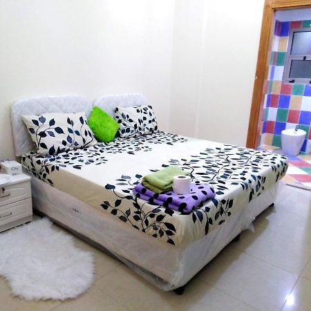 Bright Sunshine Holiday Home Shared Apartments Dubai Exterior foto