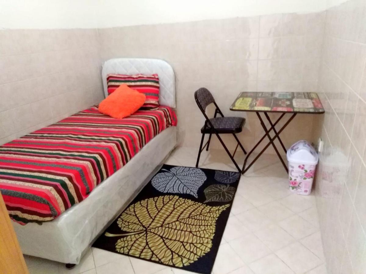 Bright Sunshine Holiday Home Shared Apartments Dubai Exterior foto